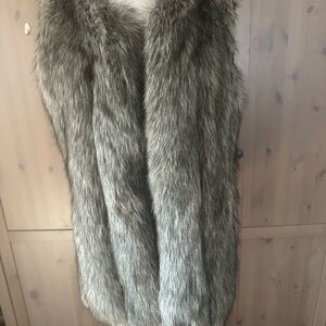 Women's Faux Fur Vest - Gray, size L